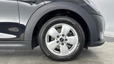 MINI Hatchback 1.5 Cooper Classic 3dr Auto [Comfort/Nav Pack] Petrol Hatchback